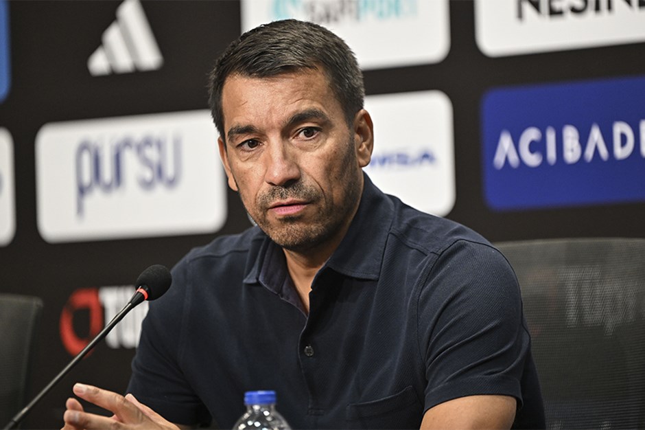 Van Bronckhorst tan maç öncesi fikstür ifadeleri